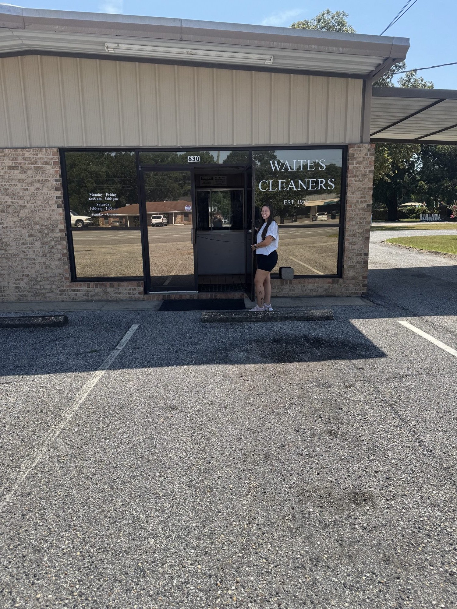 The Waite's Cleaners storefront at 630 Saraland Blvd South, Saraland, AL
